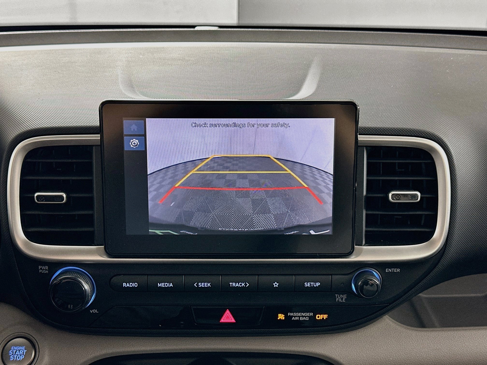 Used 2025 Hyundai Venue SEL FWD image 22