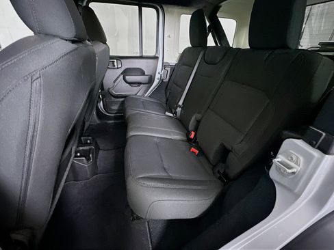 Used 2022 Jeep Wrangler Sport S image 25