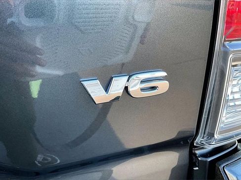 Used 2023 Toyota Tacoma TRD Off-Road w/ Technology Package image 24