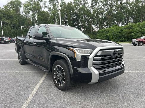 Used 2023 Toyota Tundra Limited AWD/4WD image 2