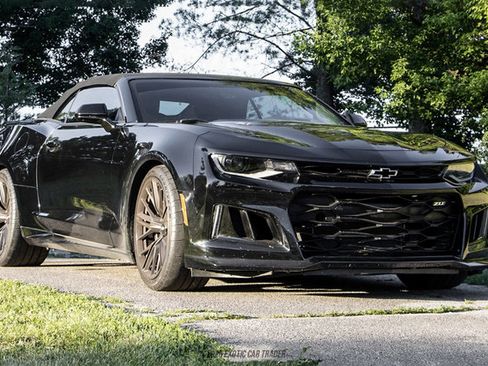 Used 2018 Chevrolet Camaro ZL1 w/ LPO, ZL1 Protection Package RWD image 22