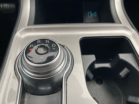 Used 2024 Ford Edge SEL image 27