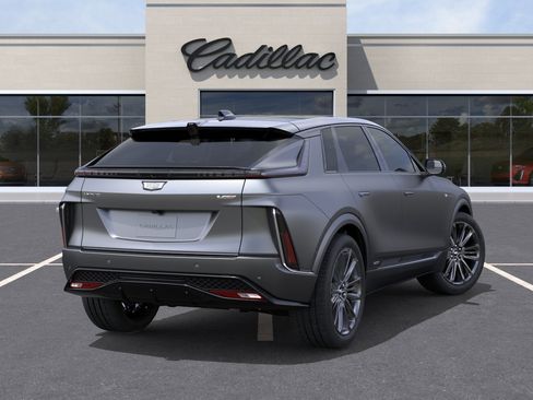 New 2026 Cadillac Lyriq V AWD/4WD image 28