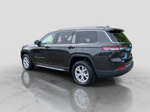 Used 2023 Jeep Grand Cherokee L Limited w/ Luxury Tech Group II AWD/4WD image 3