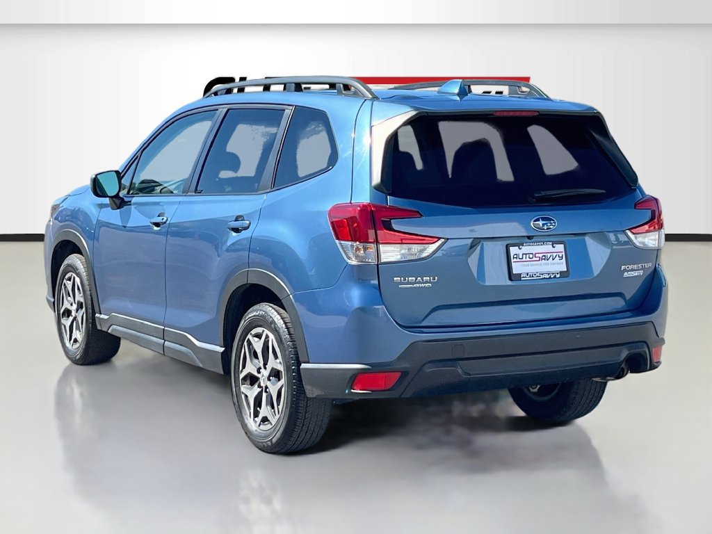 Used 2022 Subaru Forester Premium AWD/4WD image 5