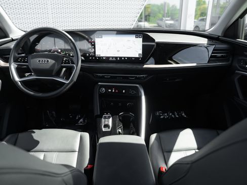 Certified 2025 Audi Q5 Premium w/ Premium Plus AWD/4WD image 8