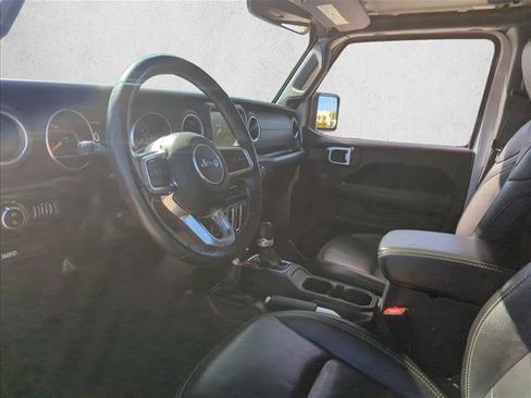 Used 2020 Jeep Gladiator Overland w/ Uconnect 4C Nav & Sound Group image 8