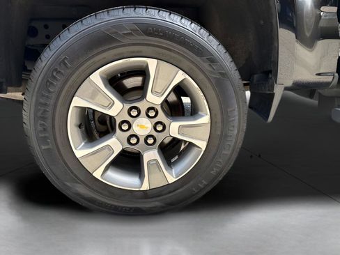 Used 2018 Chevrolet Colorado Z71 AWD/4WD image 15