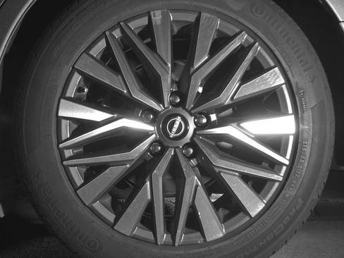 Used 2025 Nissan Altima 2.5 SV image 14