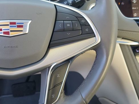 Used 2023 Cadillac XT5 Premium Luxury image 13