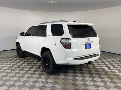 Used 2018 Toyota 4Runner SR5 Premium AWD/4WD image 23