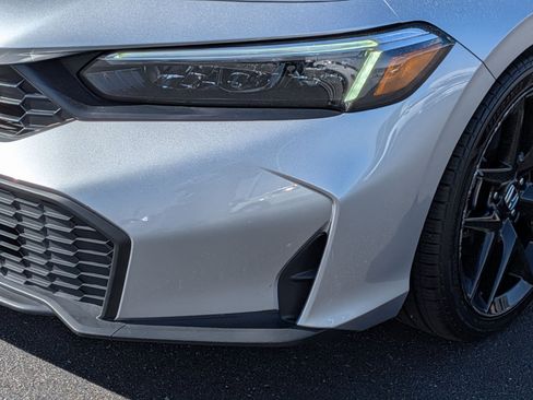 Used 2025 Honda Civic Sport image 9