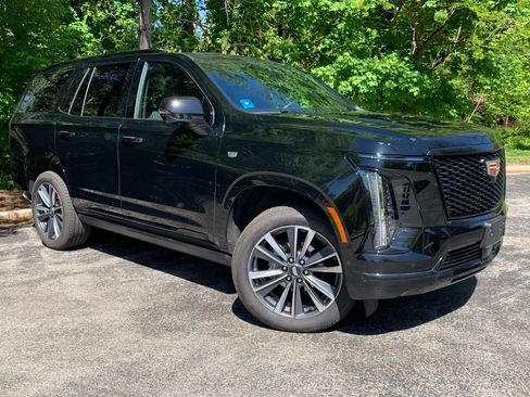 Used 2026 Cadillac Escalade Sport AWD/4WD image 1