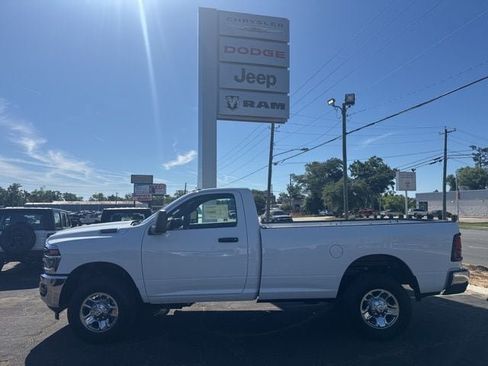 New 2026 RAM 2500 Tradesman w/ Chrome Appearance Group AWD/4WD image 7