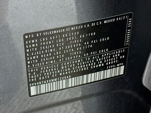 Used 2021 Volkswagen Tiguan SEL Premium R-Line image 12