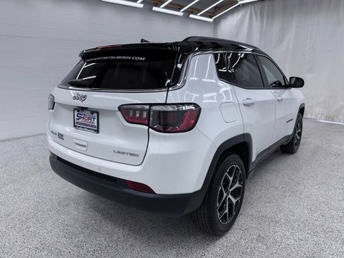 Used 2025 Jeep Compass Limited AWD/4WD image 2