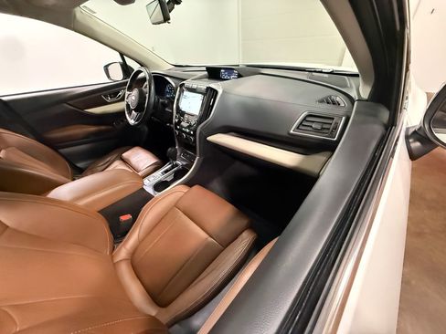 Used 2019 Subaru Ascent Touring w/ Popular Package #3 AWD/4WD image 61