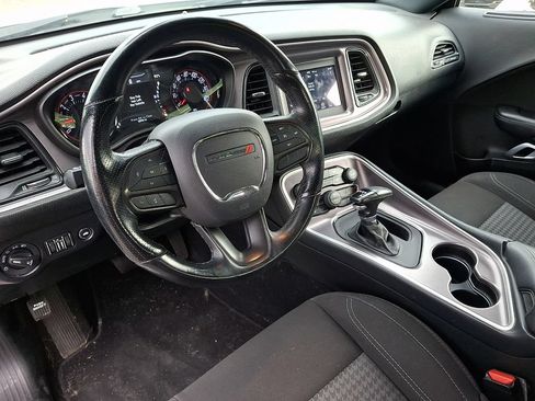Used 2021 Dodge Challenger SXT w/ Driver Convenience Group AWD/4WD image 11