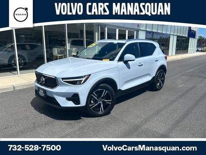Used 2025 Volvo XC40 B5 Core