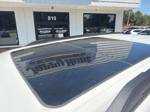 Used 2025 Ford Expedition Active AWD/4WD image 14