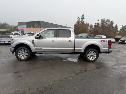 Certified 2021 Ford F250 Platinum image 2