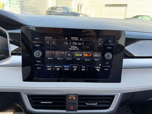 Used 2025 Volkswagen Taos SE AWD/4WD image 20