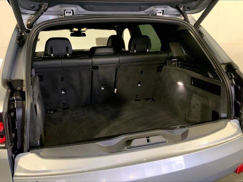 Used 2025 BMW X5 xDrive40i AWD/4WD image 4