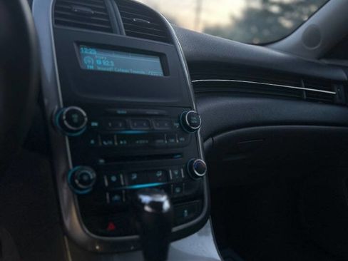 Used 2015 Chevrolet Malibu LS image 10