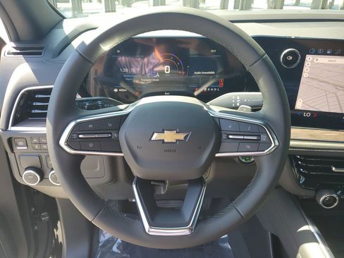 New 2026 Chevrolet Suburban LS image 26