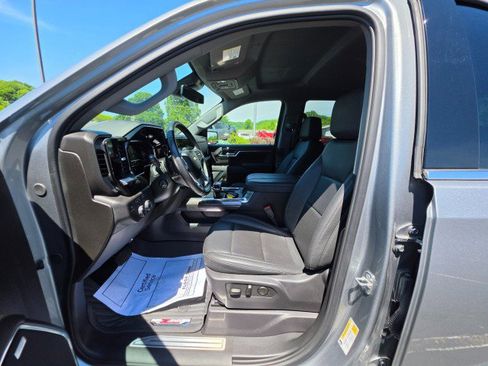 Used 2024 Chevrolet Silverado 1500 LTZ AWD/4WD image 32