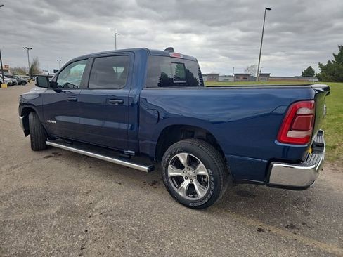 Used 2023 RAM 1500 Laramie AWD/4WD image 3