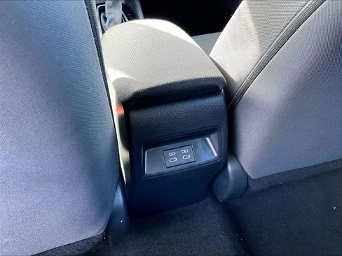 Used 2024 Toyota Corolla LE FWD image 27