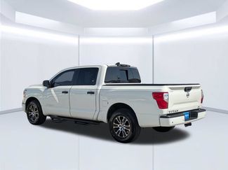 Used 2022 Nissan Titan SV RWD video 3