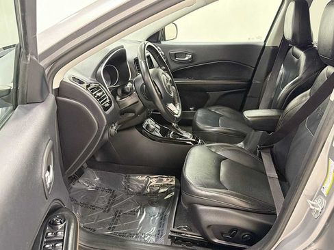 Used 2019 Jeep Compass Limited AWD/4WD image 13