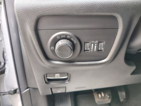 New 2026 Jeep Grand Cherokee Altitude image 28