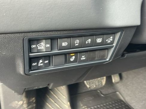 New 2026 Toyota Tundra Platinum image 12