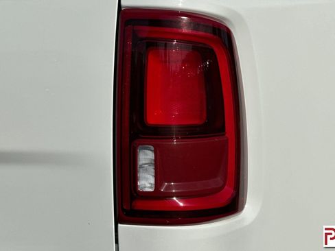 Used 2025 RAM 3500 Laramie AWD/4WD image 36