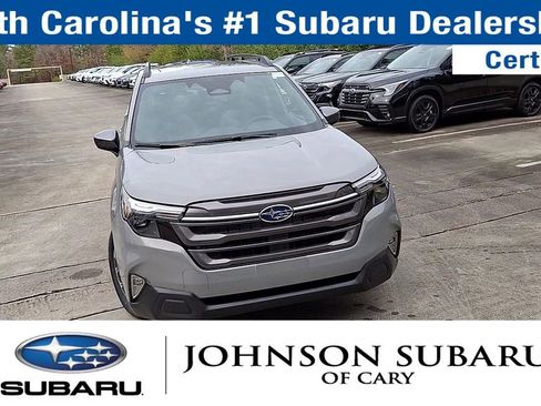 Used 2026 Subaru Forester Premium image 4