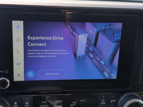 Used 2023 Toyota Highlander XLE image 24