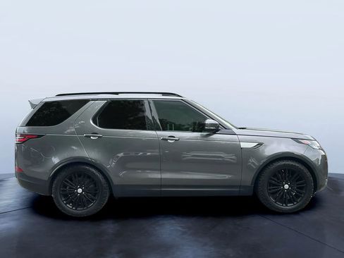 Used 2017 Land Rover Discovery HSE image 6