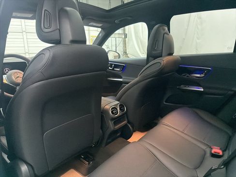 Used 2026 Mercedes-Benz GLC 300 image 18