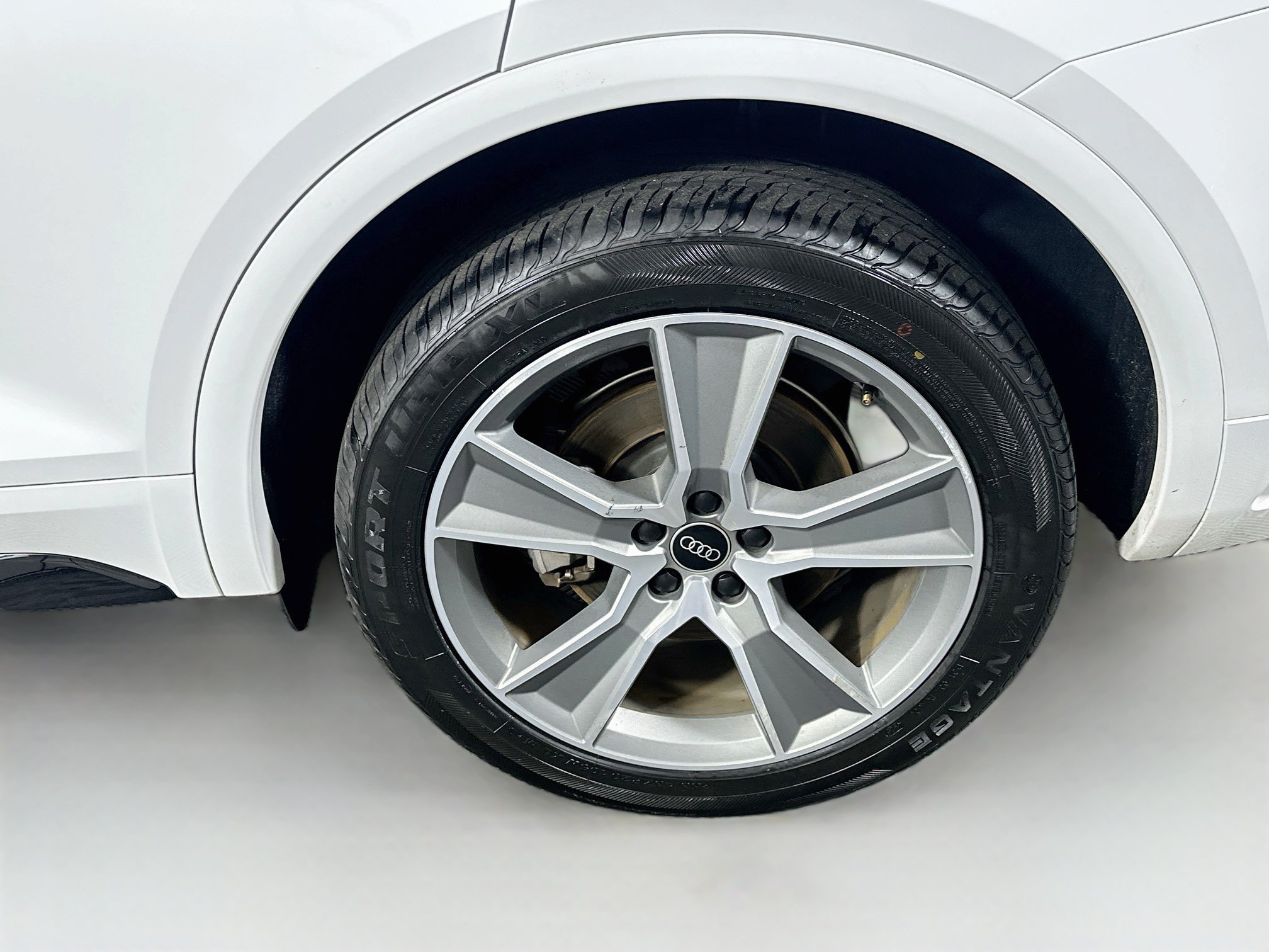 Used 2025 Audi Q5 2.0T Premium AWD/4WD image 11
