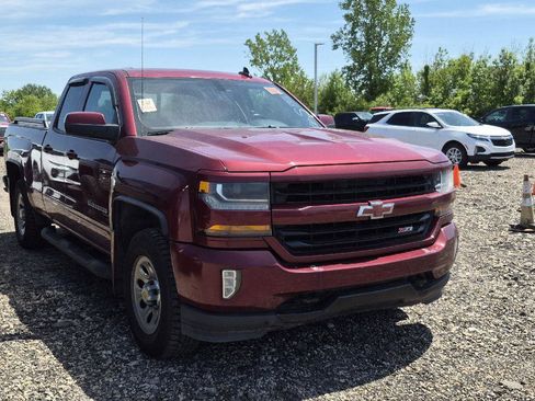Used 2017 Chevrolet Silverado 1500 LT w/ True North Edition AWD/4WD image 2