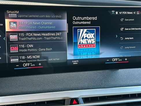 Used 2023 BMW iX xDrive50 w/ Premium Package AWD/4WD image 21