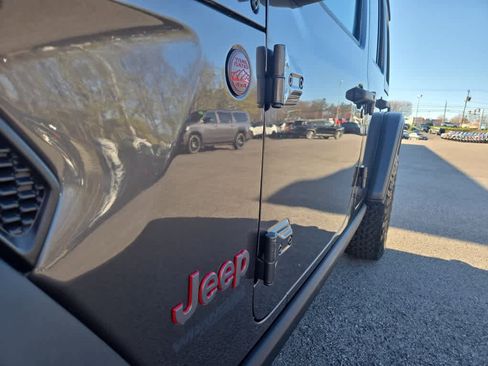 Used 2021 Jeep Wrangler Unlimited Rubicon w/ Safety Group AWD/4WD image 18