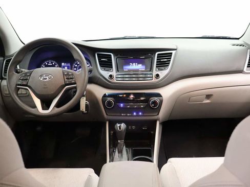 Used 2017 Hyundai Tucson SE FWD image 6