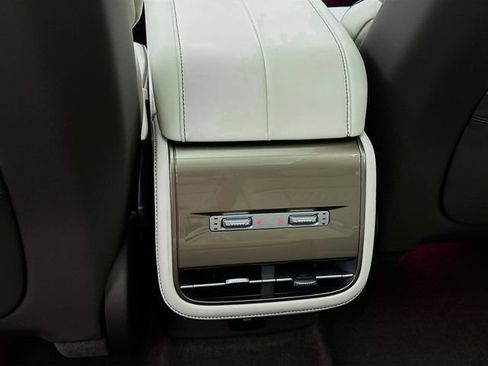 Used 2024 Lincoln Nautilus Black Label w/ Jet Appearance Package (87T) image 27