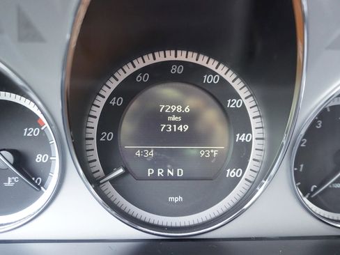 Used 2011 Mercedes-Benz C 300 Sedan image 16