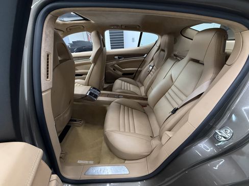 Used 2010 Porsche Panamera Turbo image 15