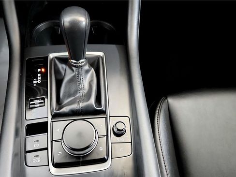 Used 2021 MAZDA MAZDA3 s image 25